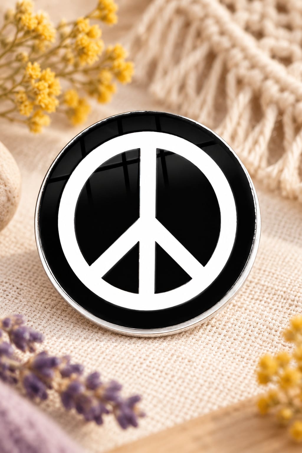 Pin's Hippie Peace and Love - Noir et Blanc